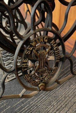 画像5: 足踏みミシンテーブル（SEWING）