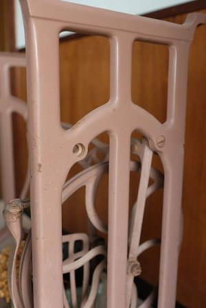 画像4: 足踏みミシン脚（FUKUSUKE）