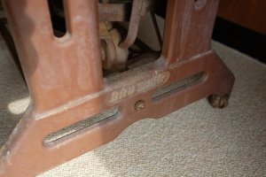 画像6: 足踏みミシン脚（BROTHER）