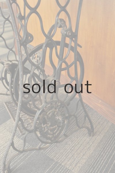 画像4: 足踏みミシンテーブル(SINGER) (4)