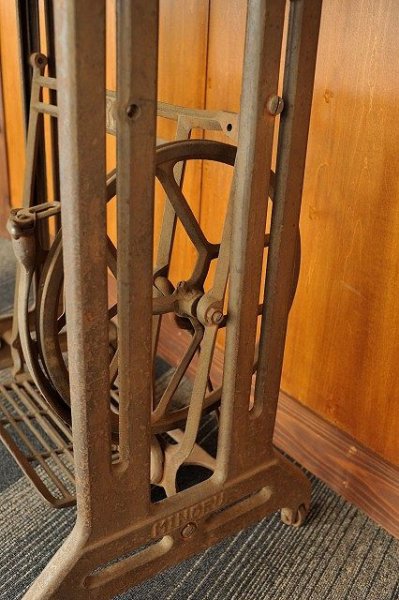 画像2: 足踏みミシンテーブル（MINORU） (2)