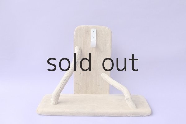 画像2: 鹿の頭部用ディスプレイホルダー by GRAY and GREEN (2)