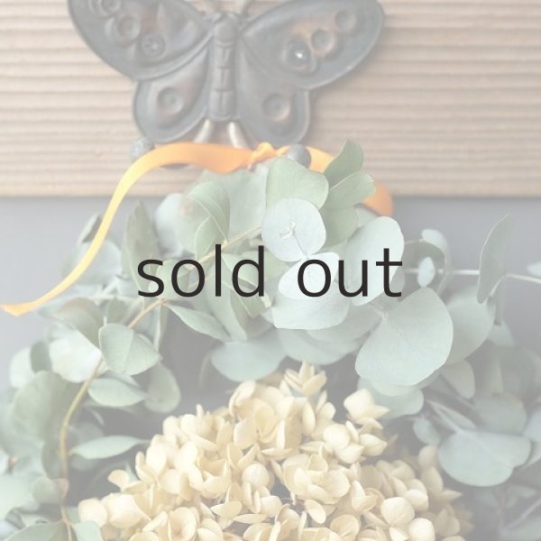 画像2: Dry plants for decor ユーカリリース（銀丸葉＋ドライアジサイ＋蓮の花托＋ユーカリの実） (2)