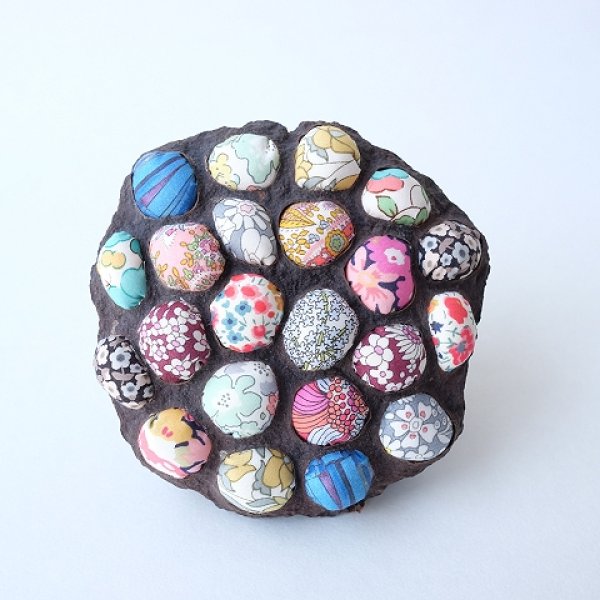 画像2: 蓮の花托オブジェ・リバティプリント  by GRAY and GREEN (2)