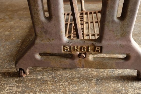 画像11: 足踏みミシン脚（SINGER） (11)