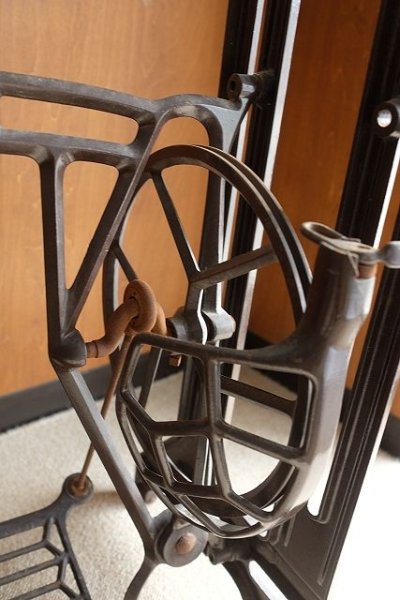 画像5: 足踏みミシン脚（SANKYO） (5)