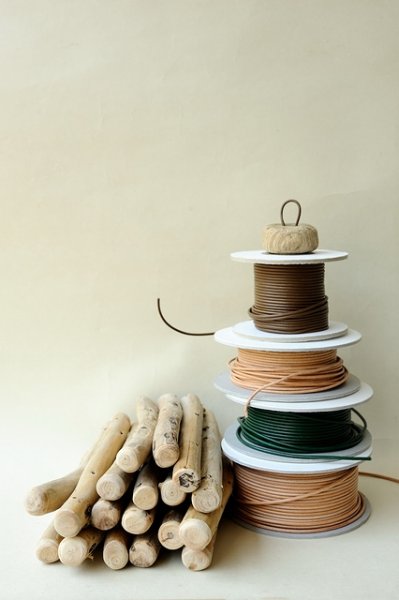 画像2: ハンガー専用皮ひも【ヌメ皮　2.5mmφ】 (2)